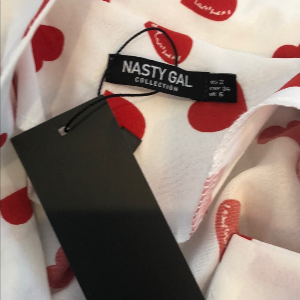 Nasty gal heart shirt - Picture 2 of 3